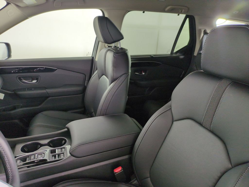 2025 Honda Pilot EX-L photo 9