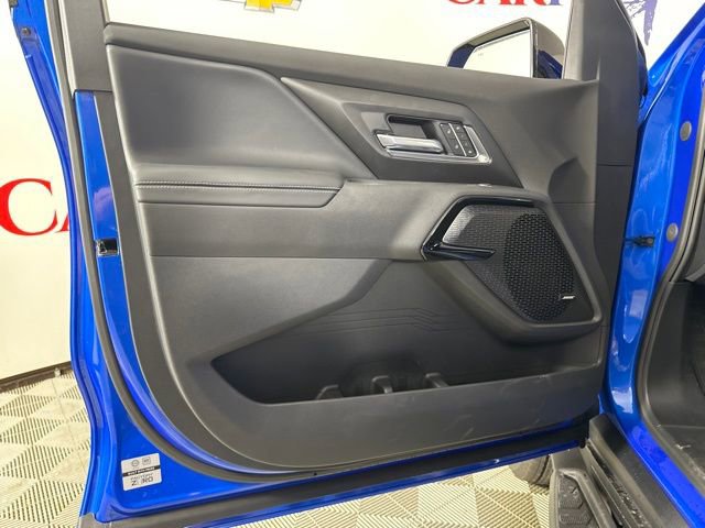 2025 Chevrolet Silverado EV LT photo 14