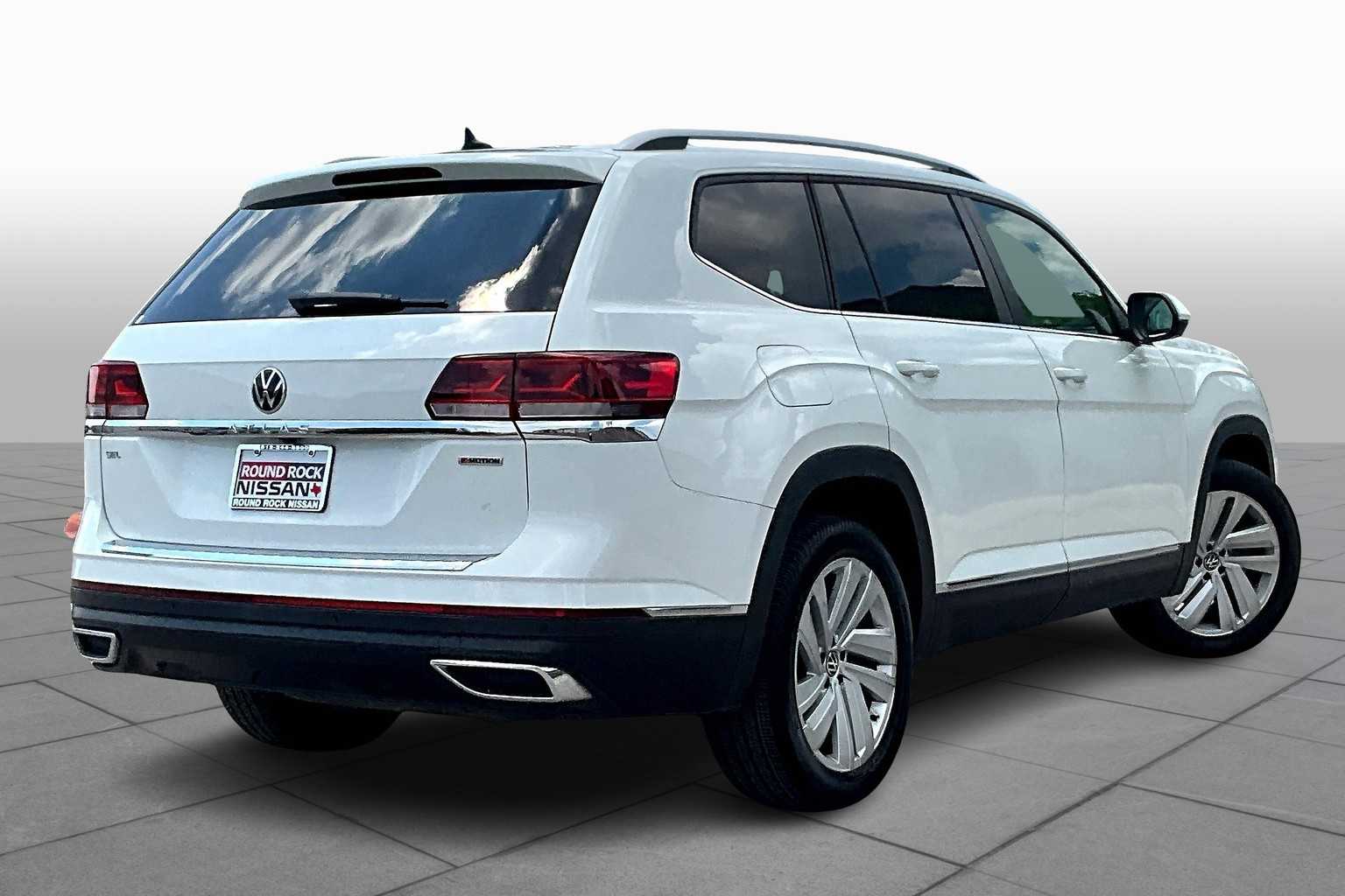 2021 Volkswagen Atlas SEL photo 11