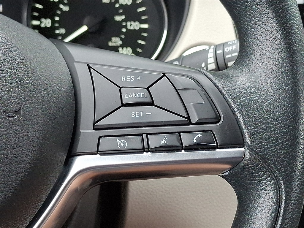 2019 Nissan Rogue Sport SV photo 21