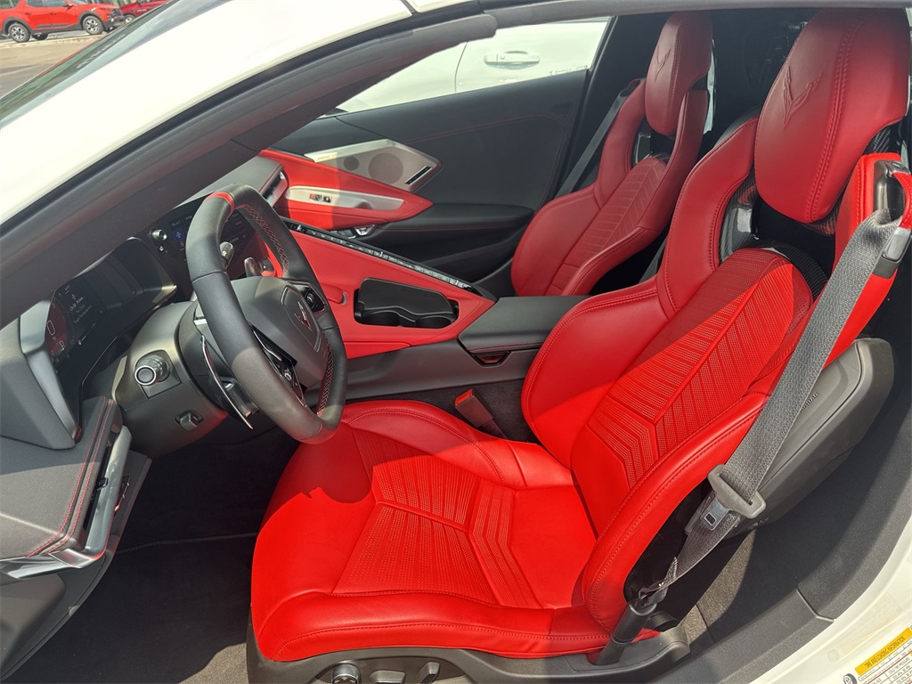 2023 Chevrolet Corvette Stingray 2LT photo 17