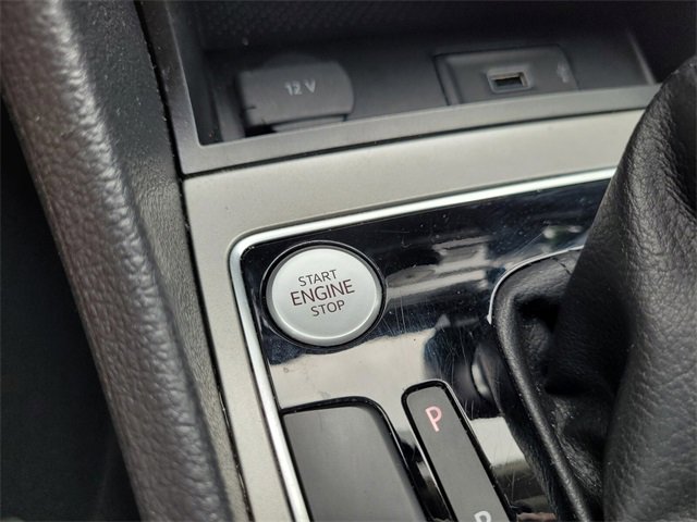 2020 Volkswagen Passat 2.0T R-Line photo 22