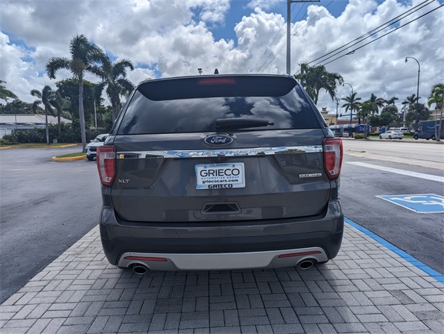 2016 Ford Explorer XLT photo 10