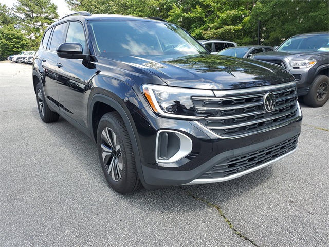 2026 Volkswagen Atlas SE photo 3
