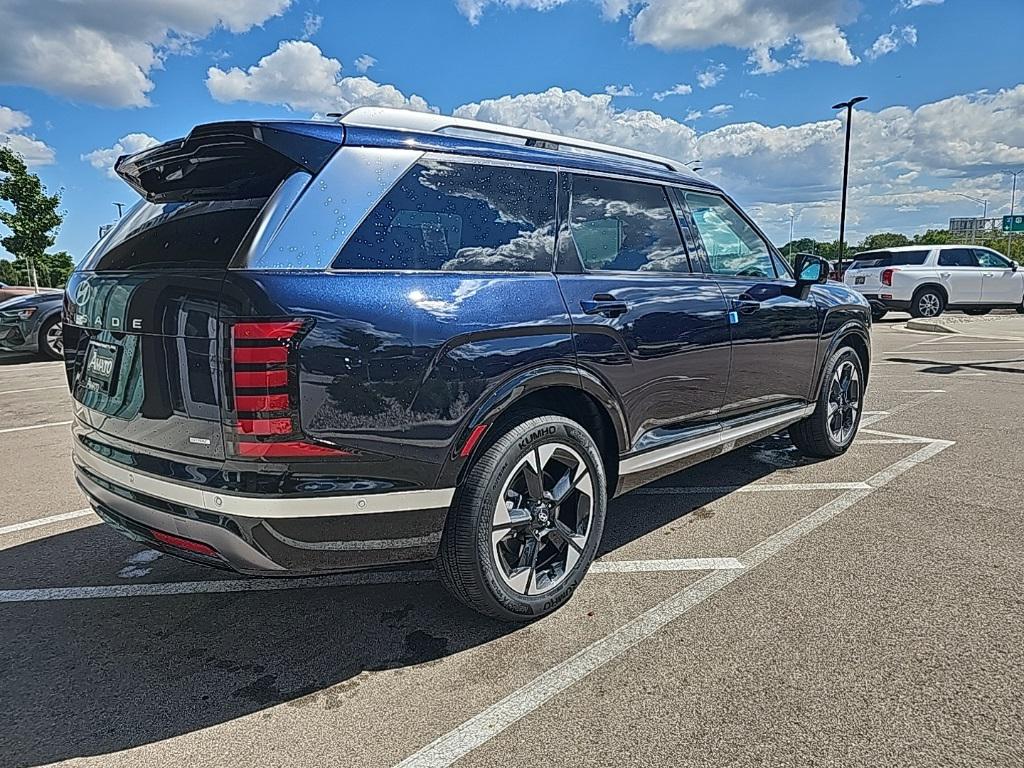 2026 Hyundai Palisade Limited photo 3