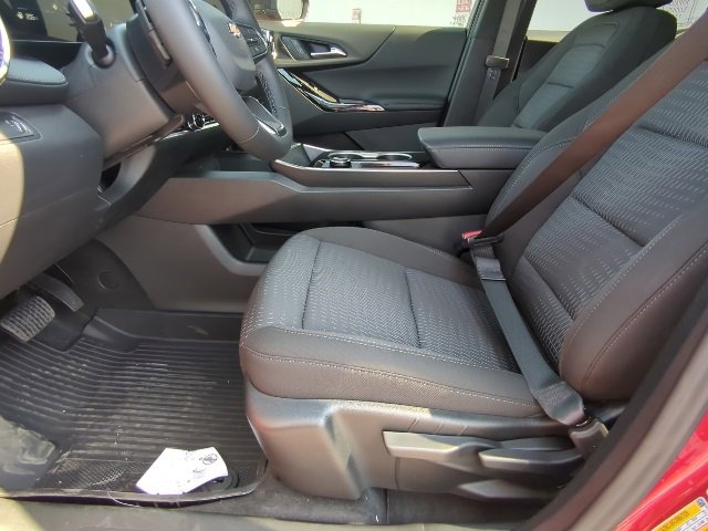 2026 Chevrolet Equinox LT photo 8
