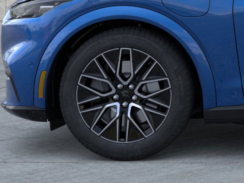 2025 Ford Mustang Mach-E Premium photo 18