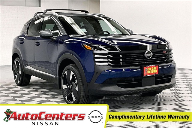 2025 Nissan Kicks SR's photo