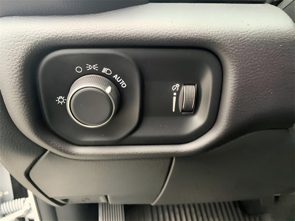 2024 Ram 4500 SLT photo 24