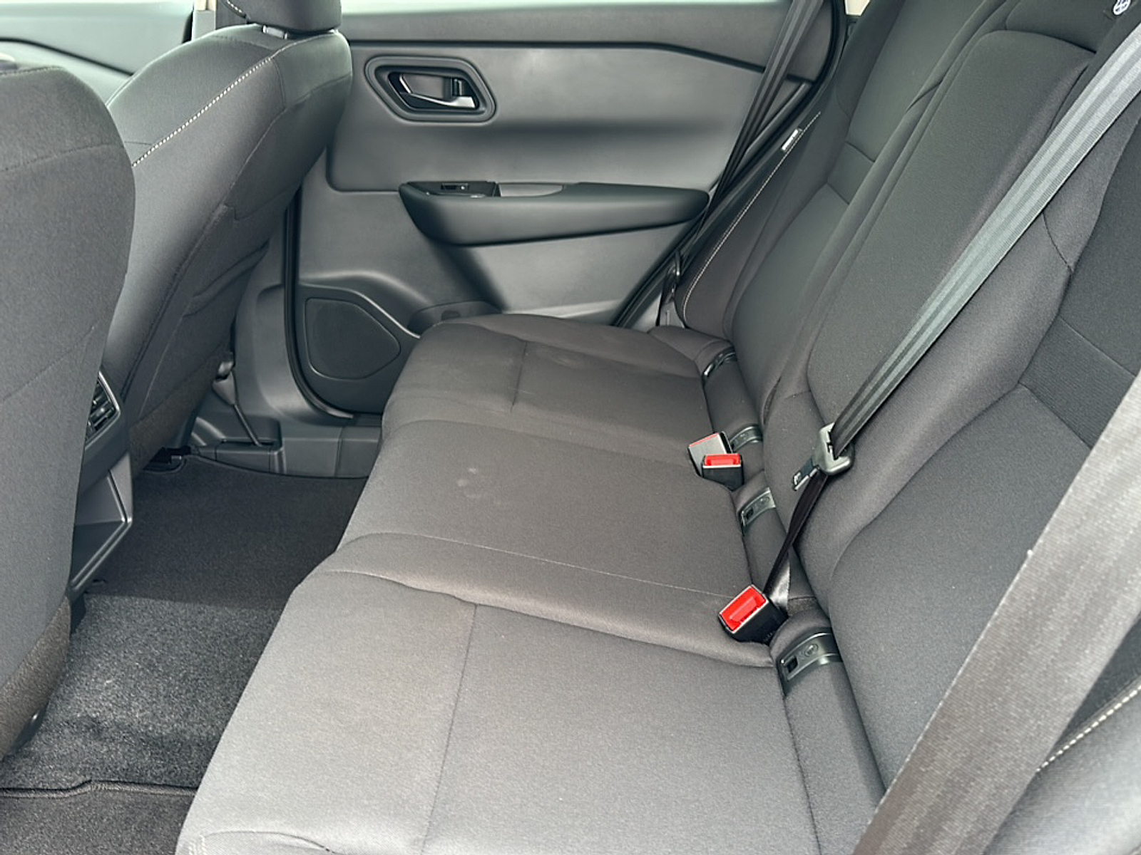 2026 Nissan Rogue S photo 8