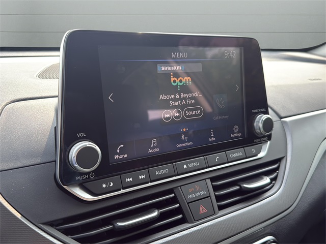 2025 Nissan Altima 2.5 SR photo 16