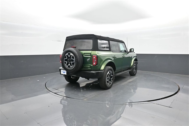 2022 Ford Bronco Outer Banks photo 4