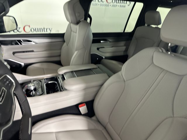 2025 Jeep Wagoneer Series II photo 22