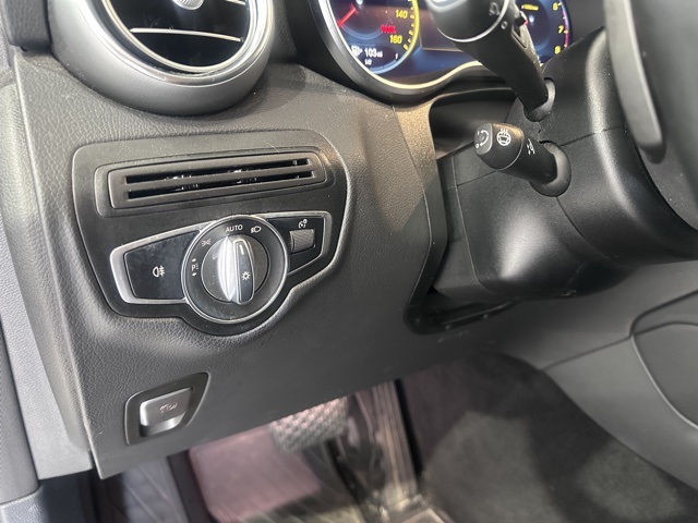 2022 Mercedes Benz GLC 300 4MATIC photo 13
