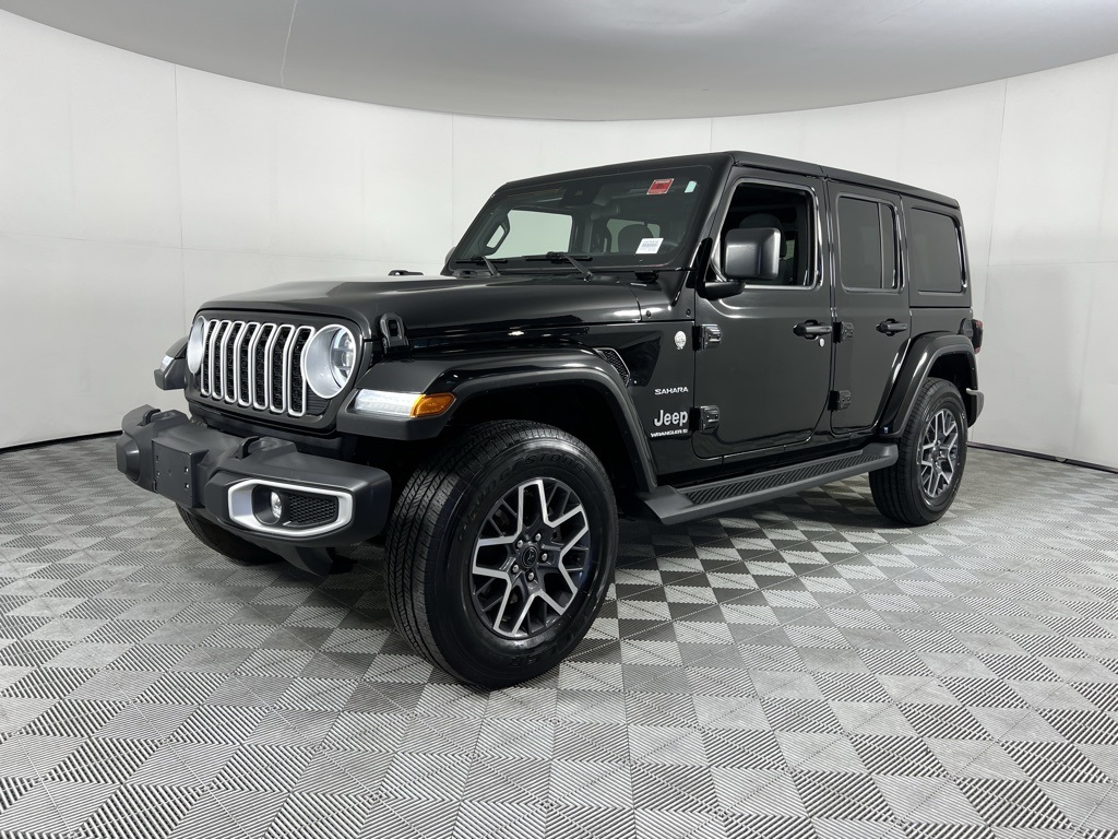 2024 Jeep Wrangler Sahara photo 2