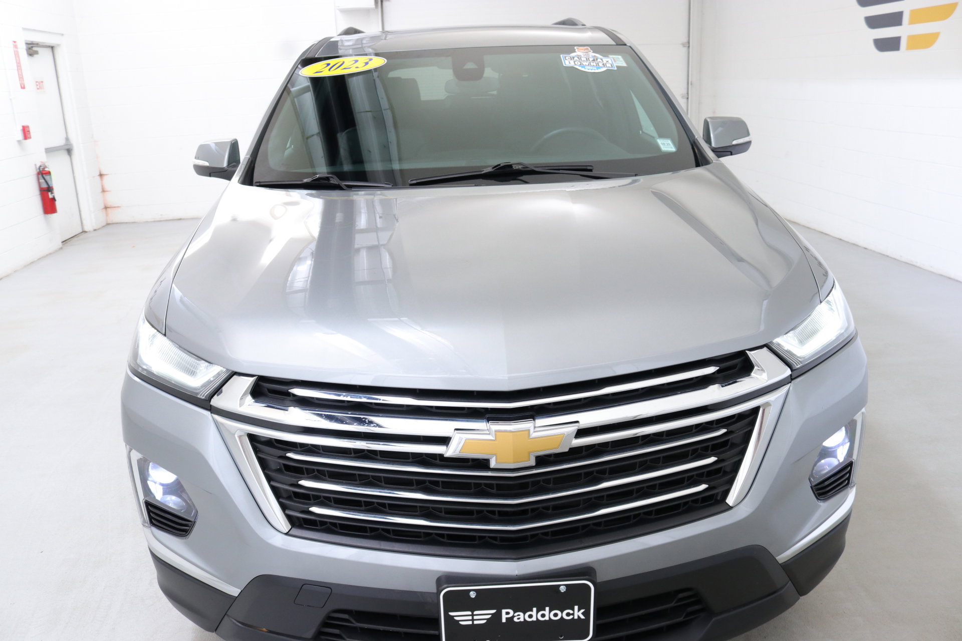 2023 Chevrolet Traverse Leather photo 2