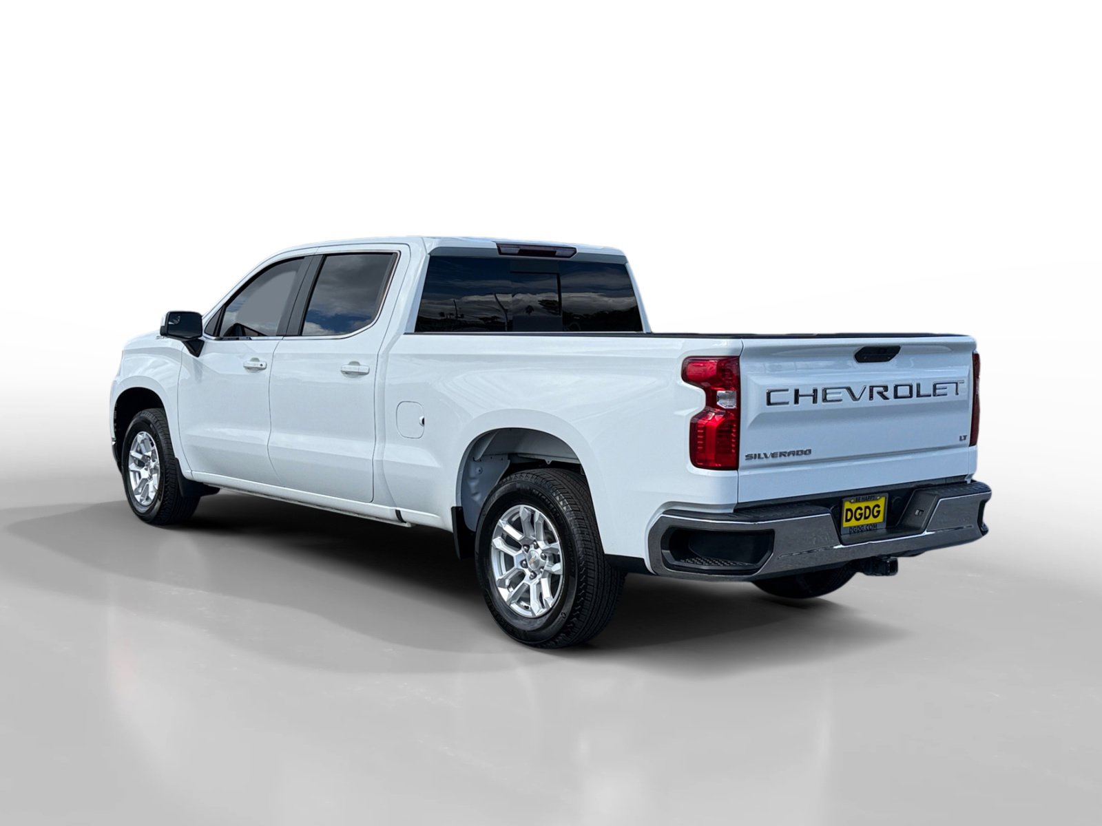 2020 Chevrolet Silverado 1500 LT photo 3