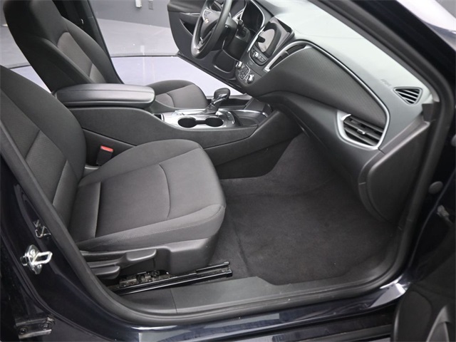 2023 Chevrolet Malibu 1LT photo 12
