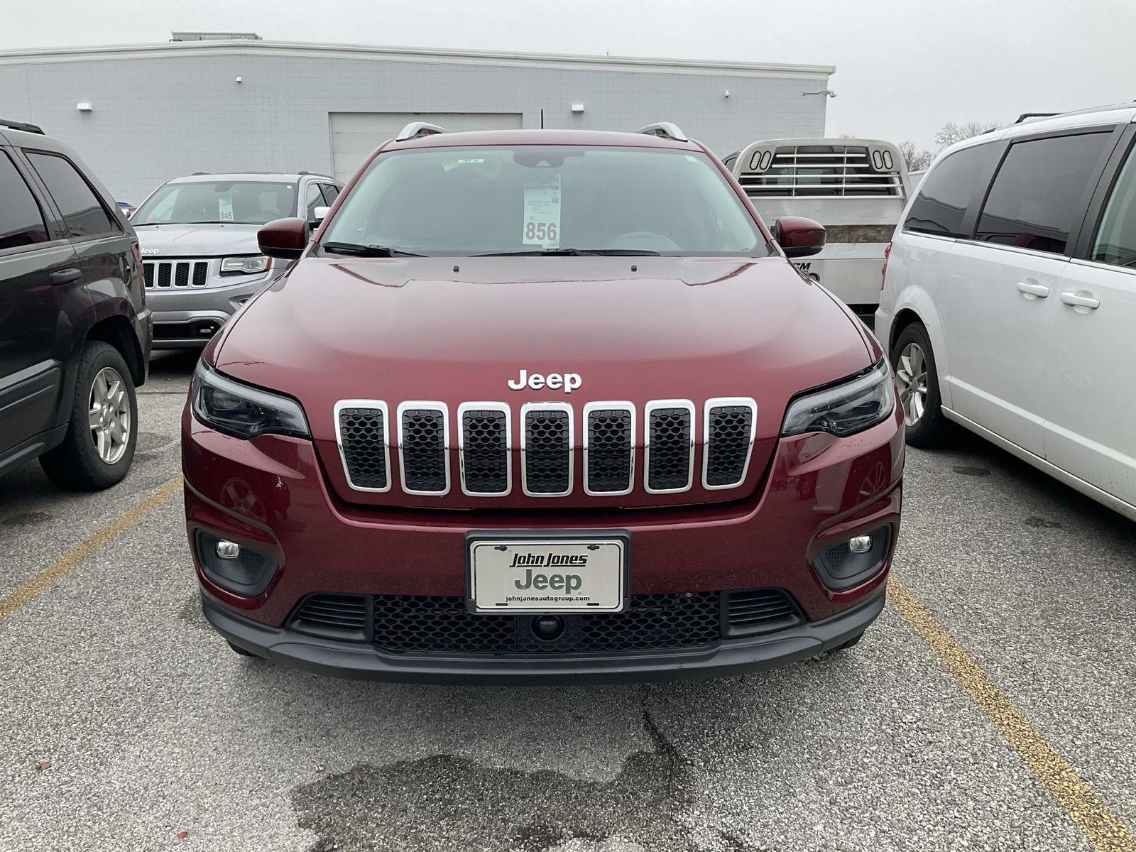 2021 Jeep Cherokee Latitude Lux photo 2