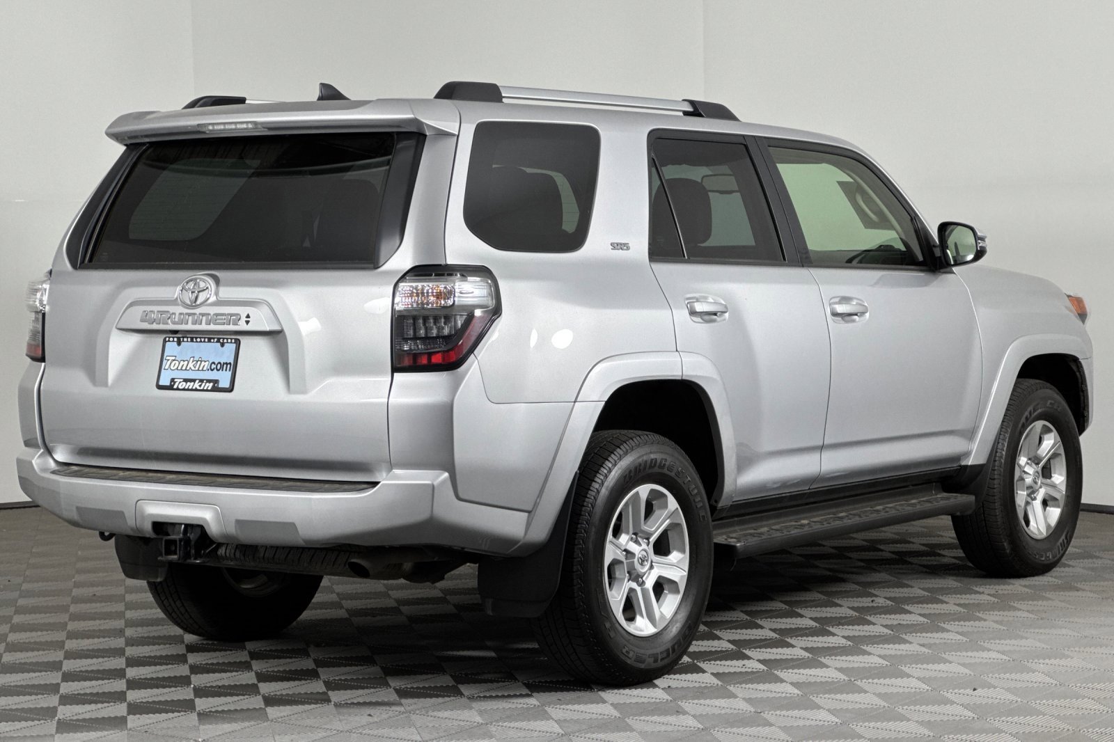 2023 Toyota 4Runner SR5 Premium photo 4