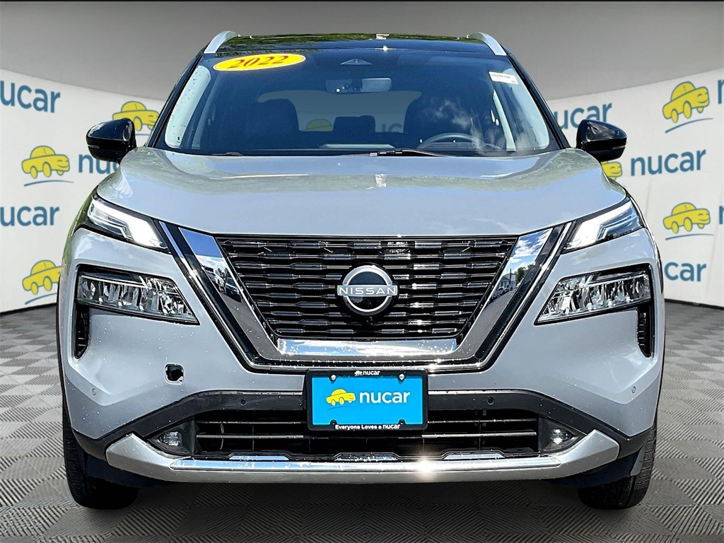 2022 Nissan Rogue Platinum photo 2