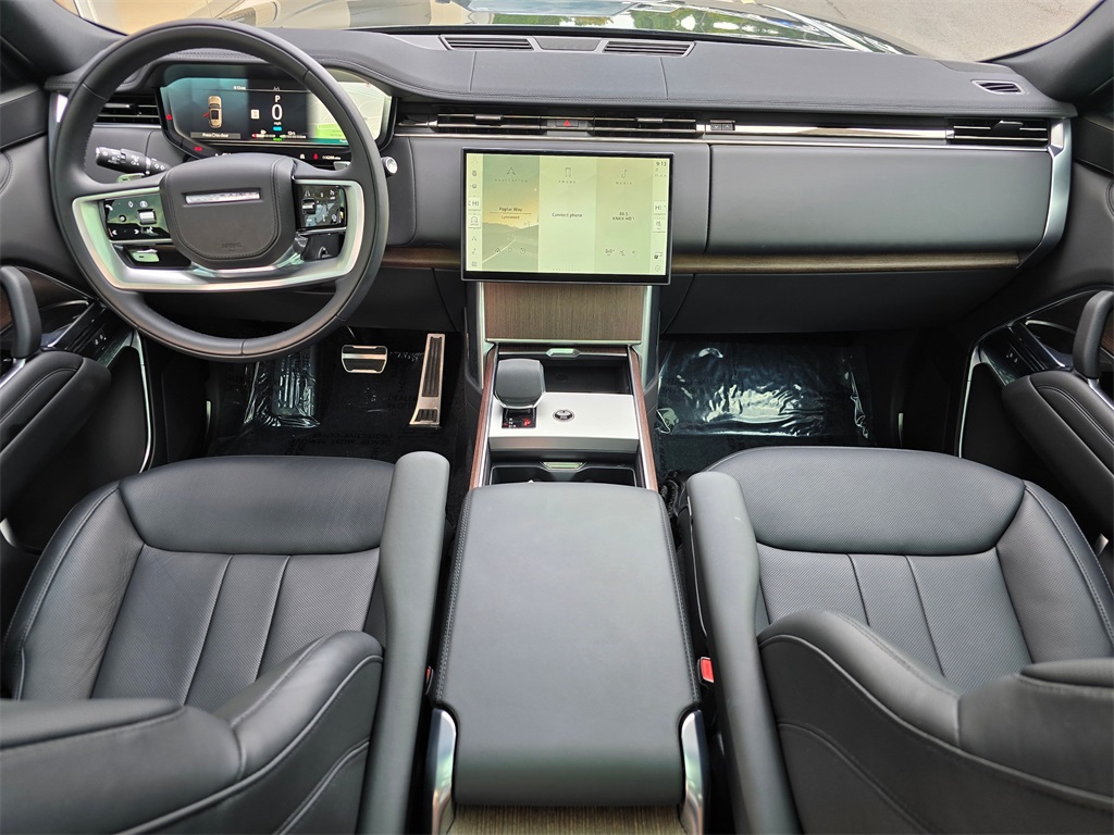 2025 Land Rover Range Rover SE photo 10