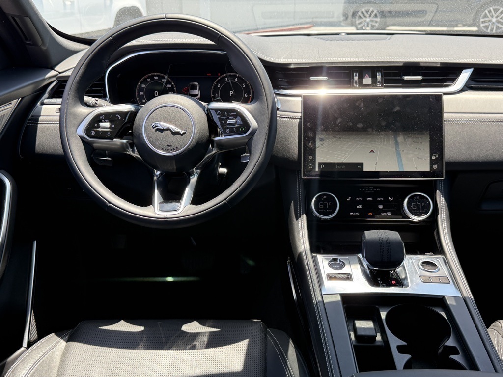 2025 Jaguar F-PACE P250 R-Dynamic S photo 22