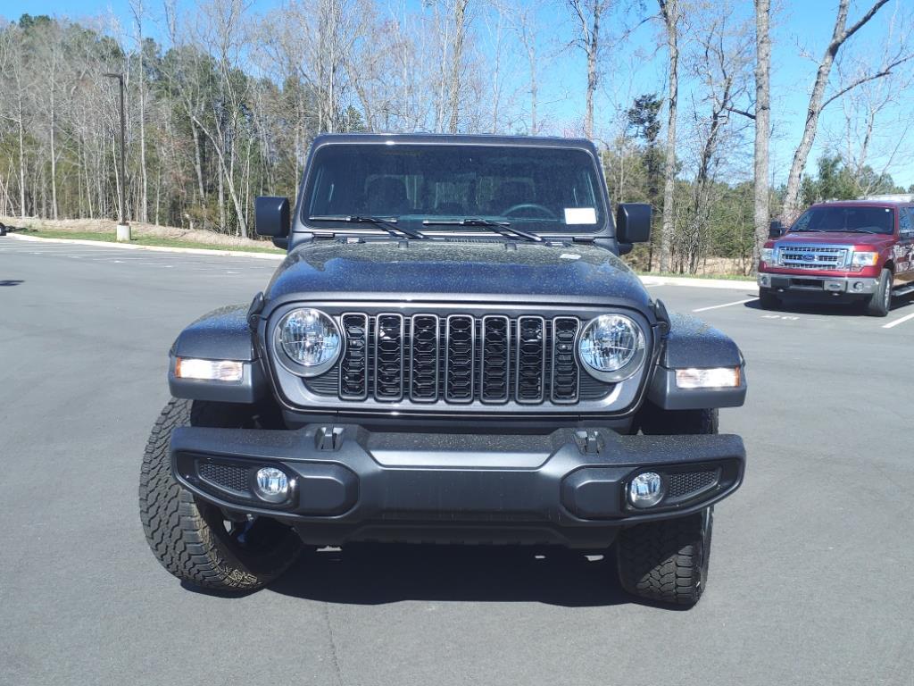2025 Jeep Gladiator Sport photo 2