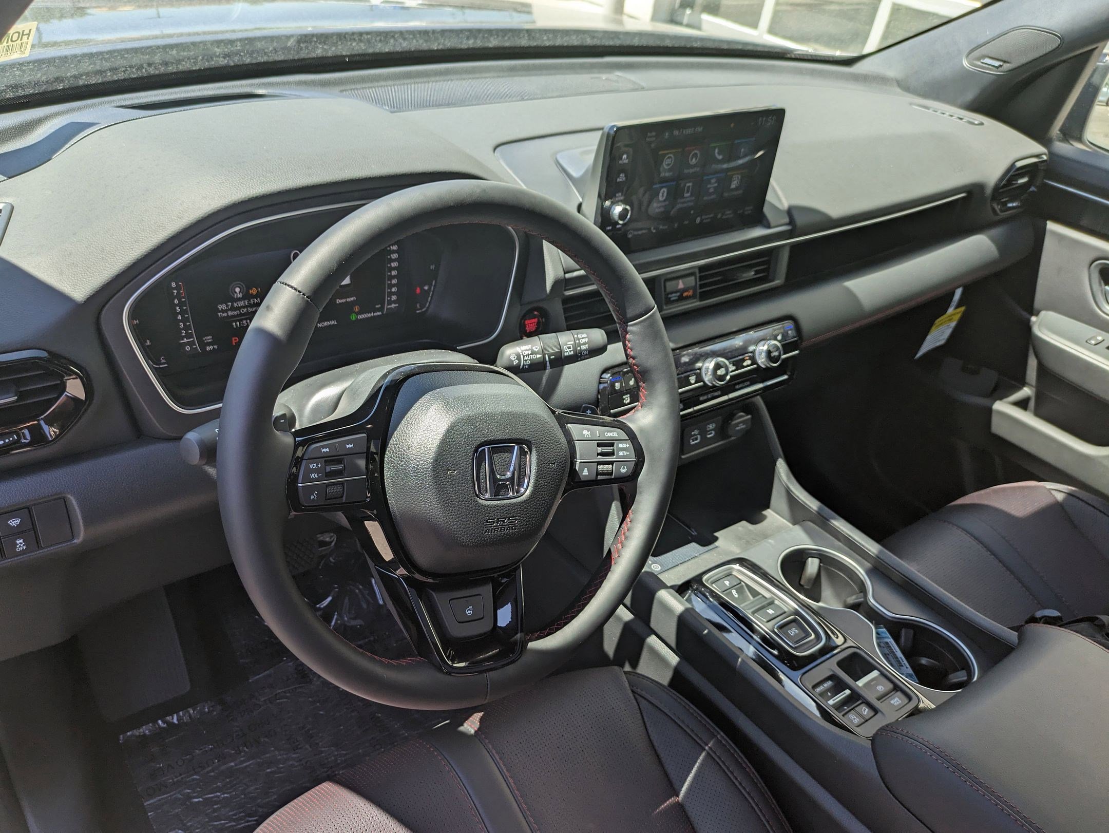 2025 Honda Pilot Black Edition photo 7
