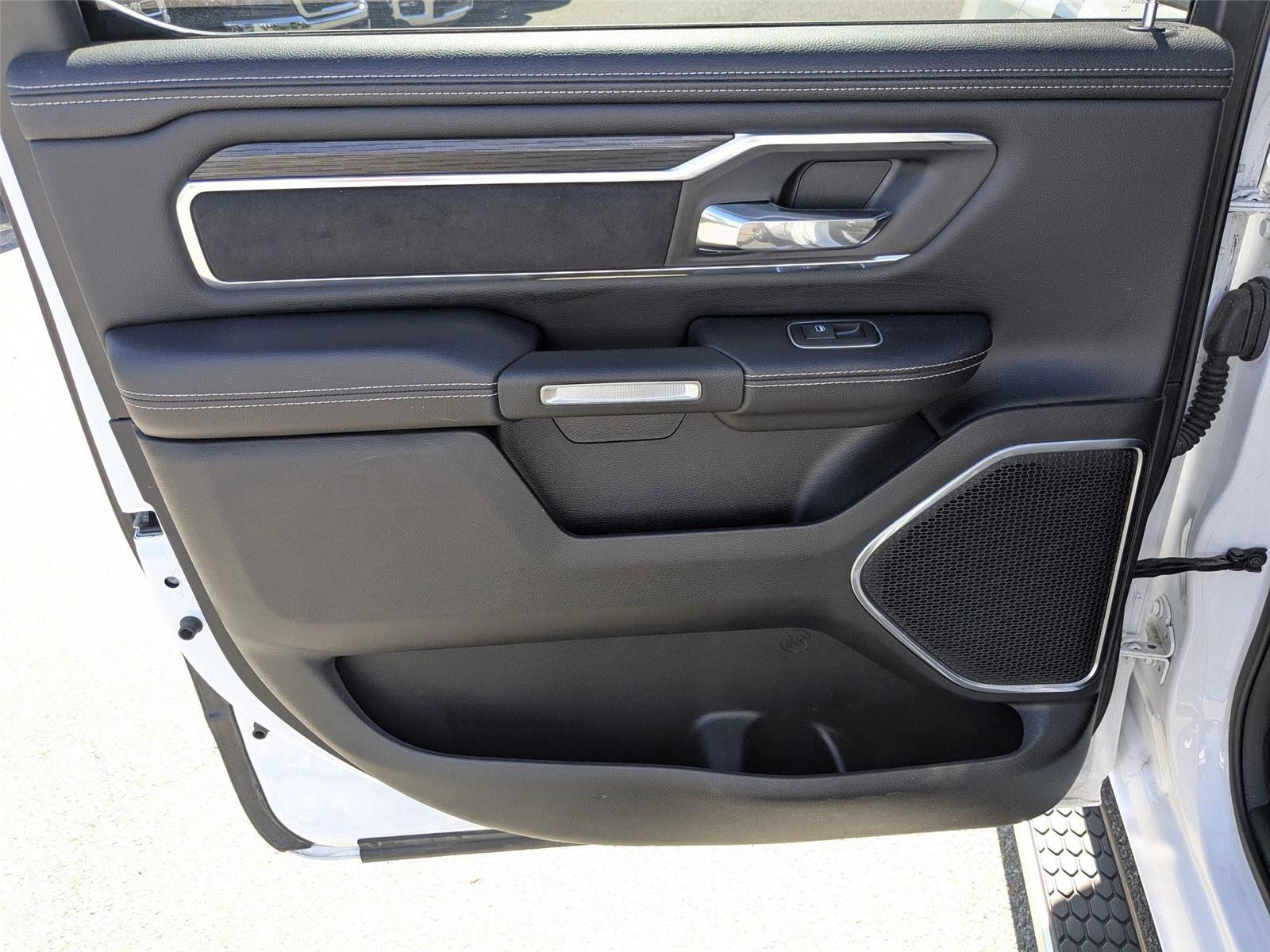2023 Ram 1500 Laramie photo 24