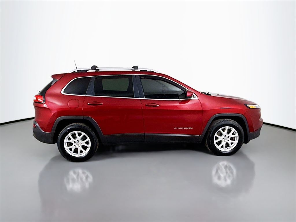 2016 Jeep Cherokee Latitude photo 11