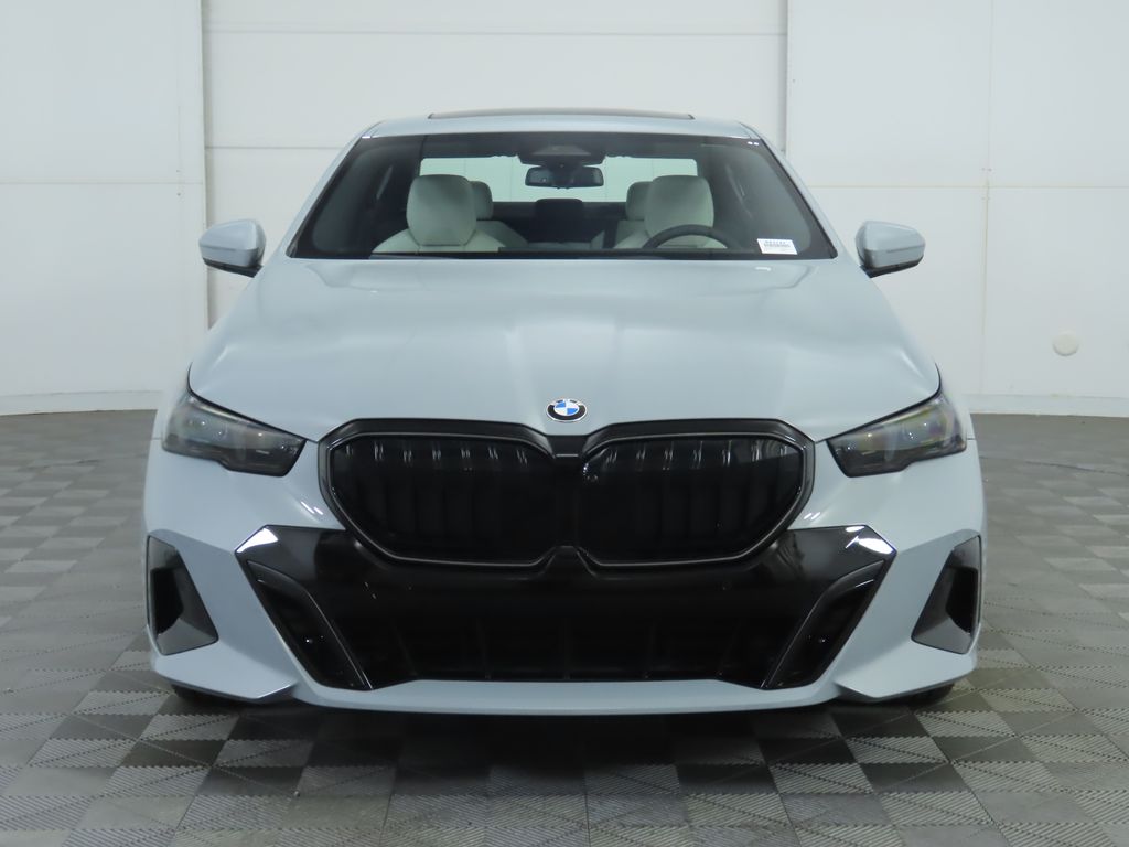 2026 Bmw 530i photo 2