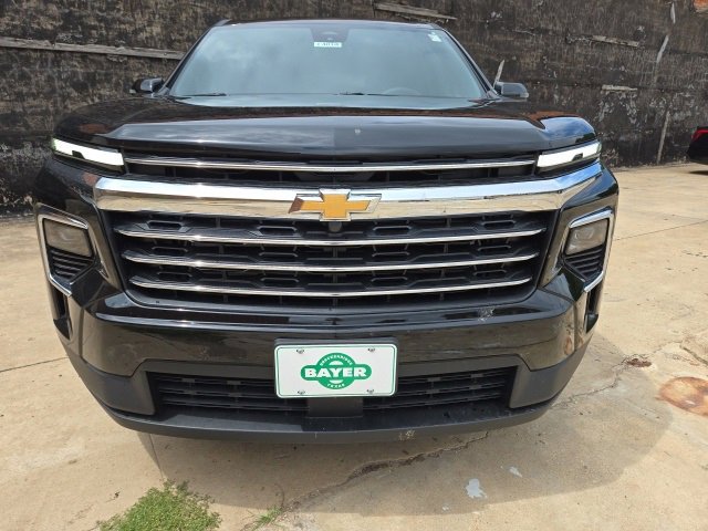 2025 Chevrolet Traverse photo 2
