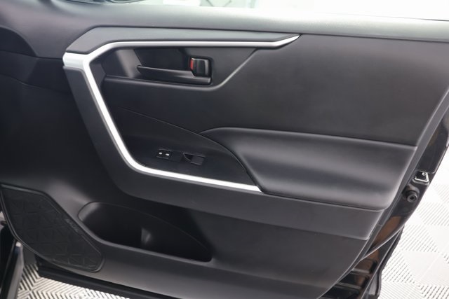 2023 Toyota RAV4 LE photo 26