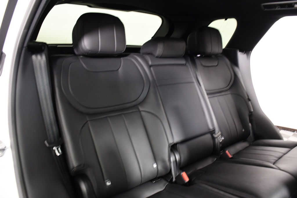 2025 Land Rover Range Rover Sport SE photo 21