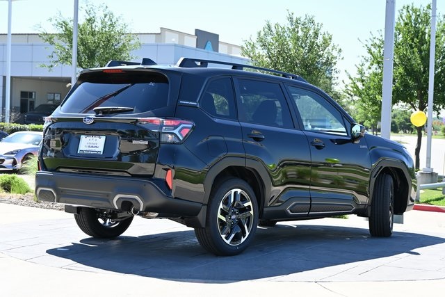 2025 Subaru Forester Limited photo 3