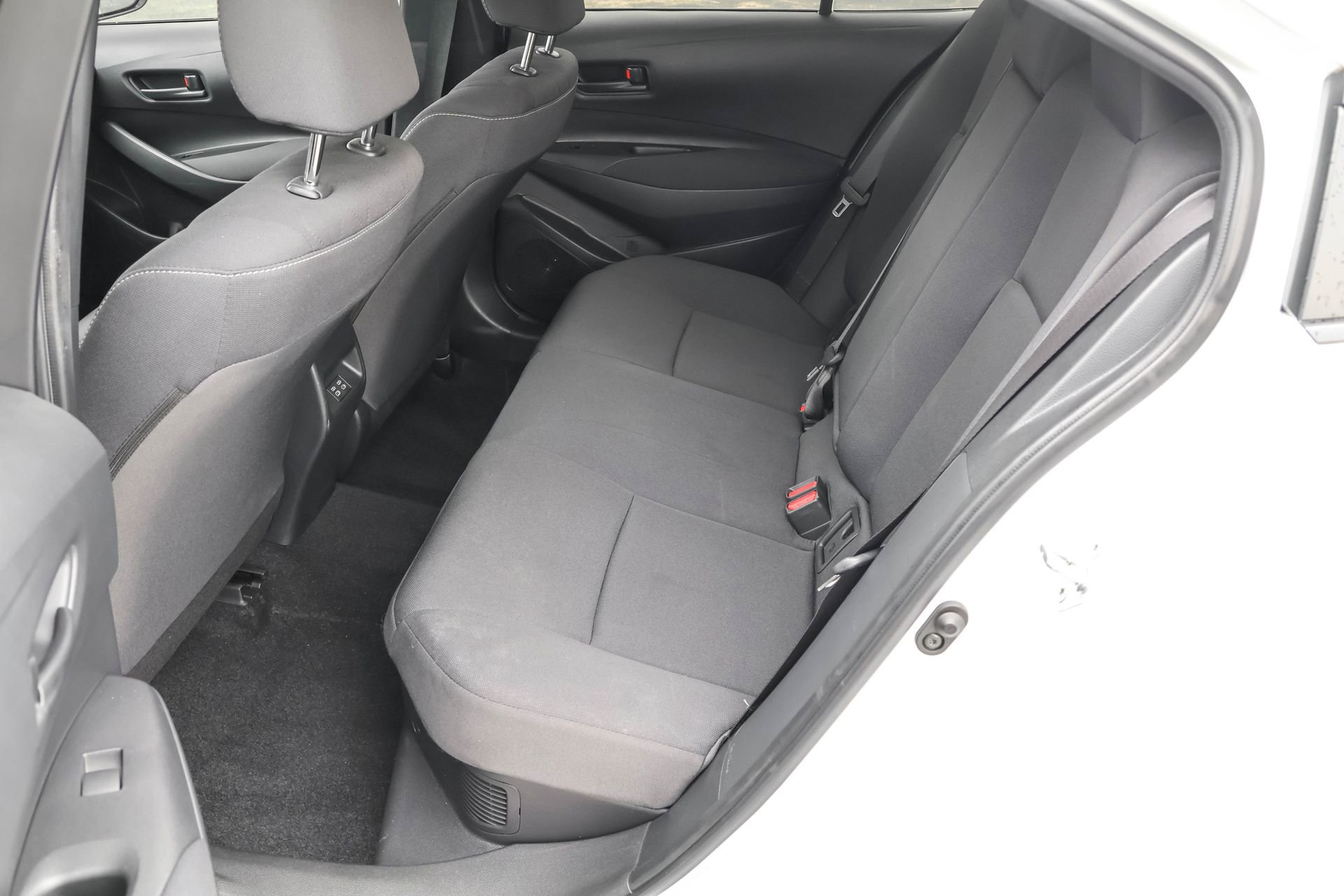 2023 Toyota Corolla Hybrid LE photo 25