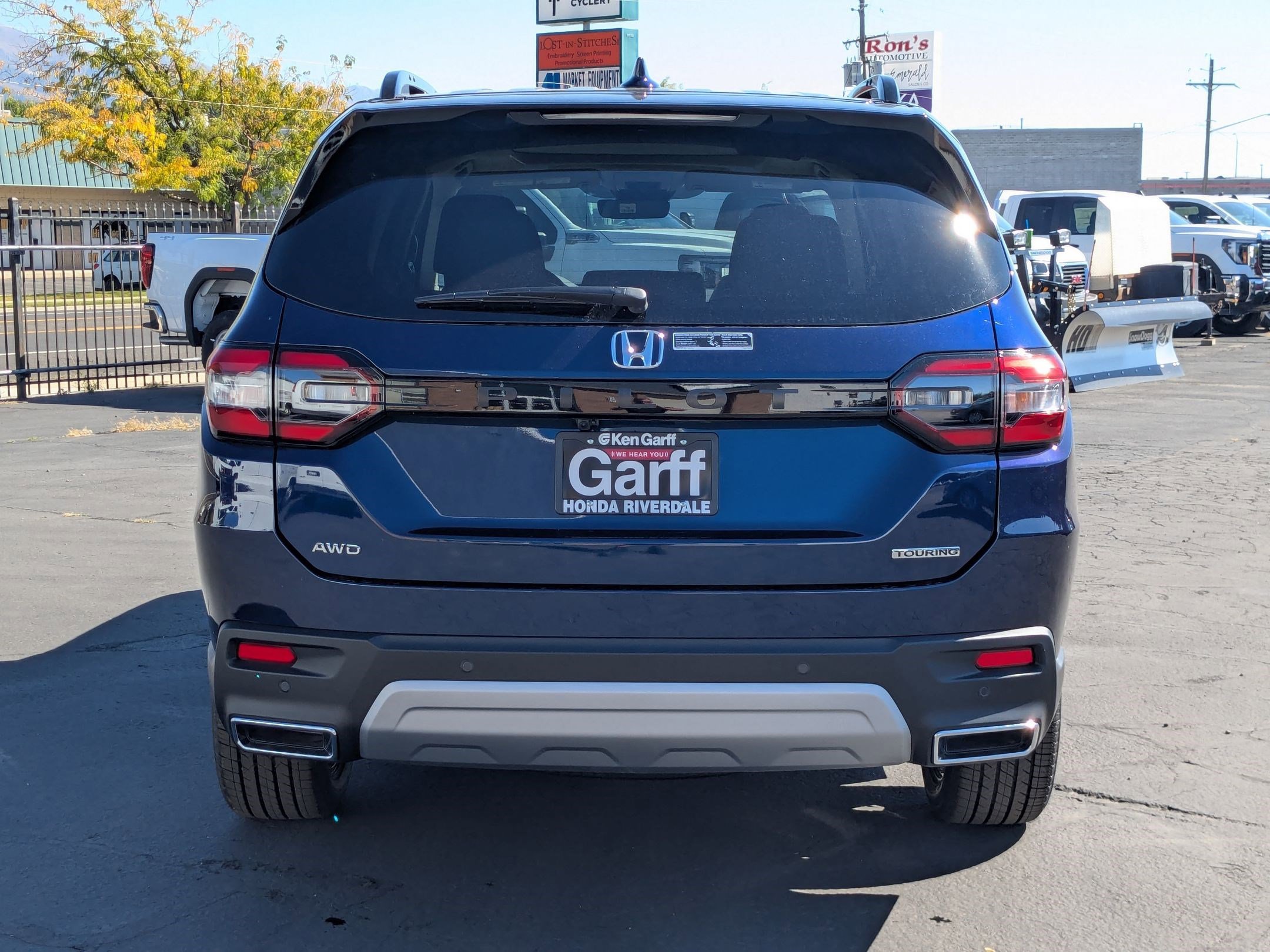 2025 Honda Pilot Touring photo 4