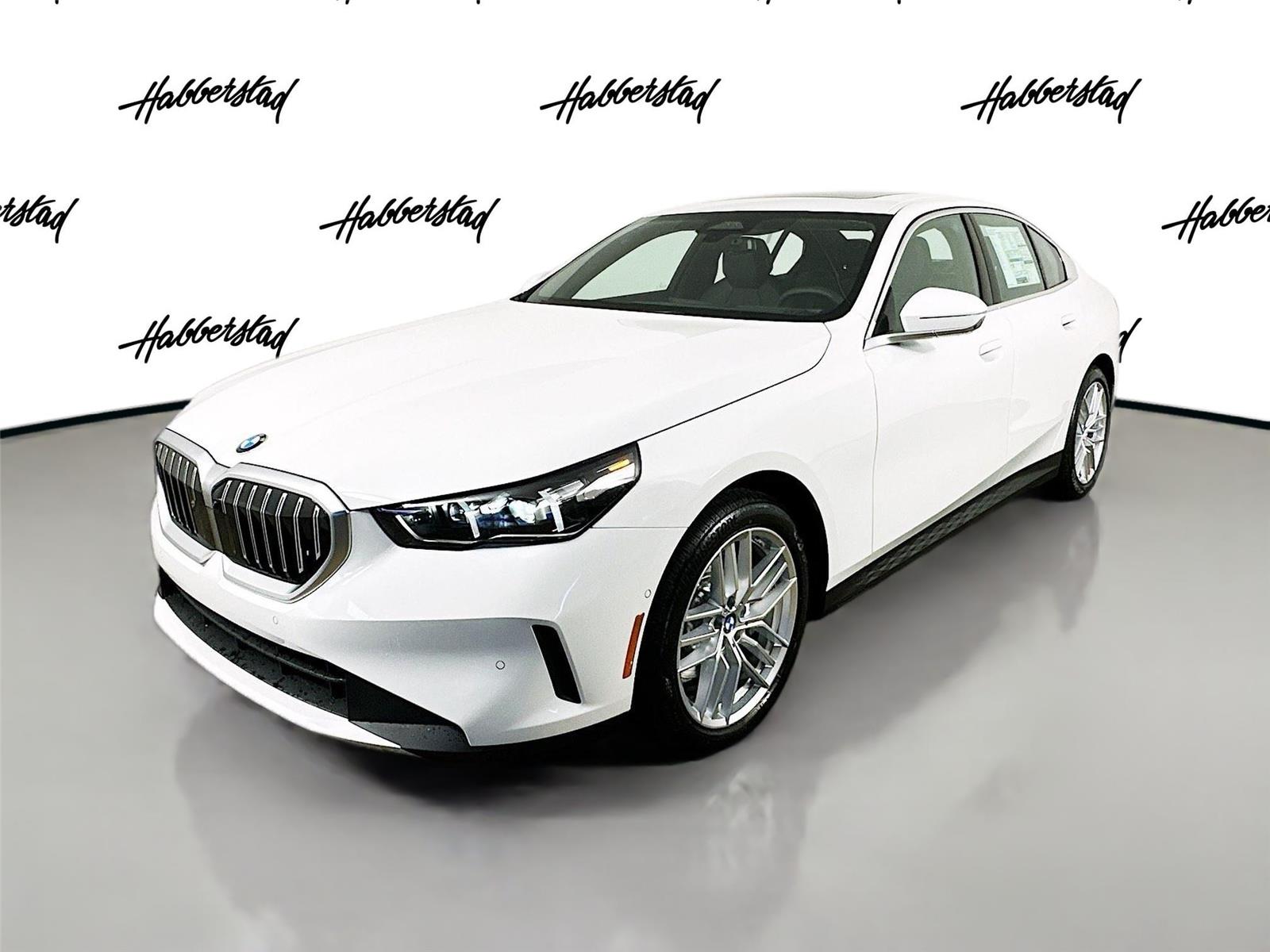 2025 BMW 5 Series 530i's photo