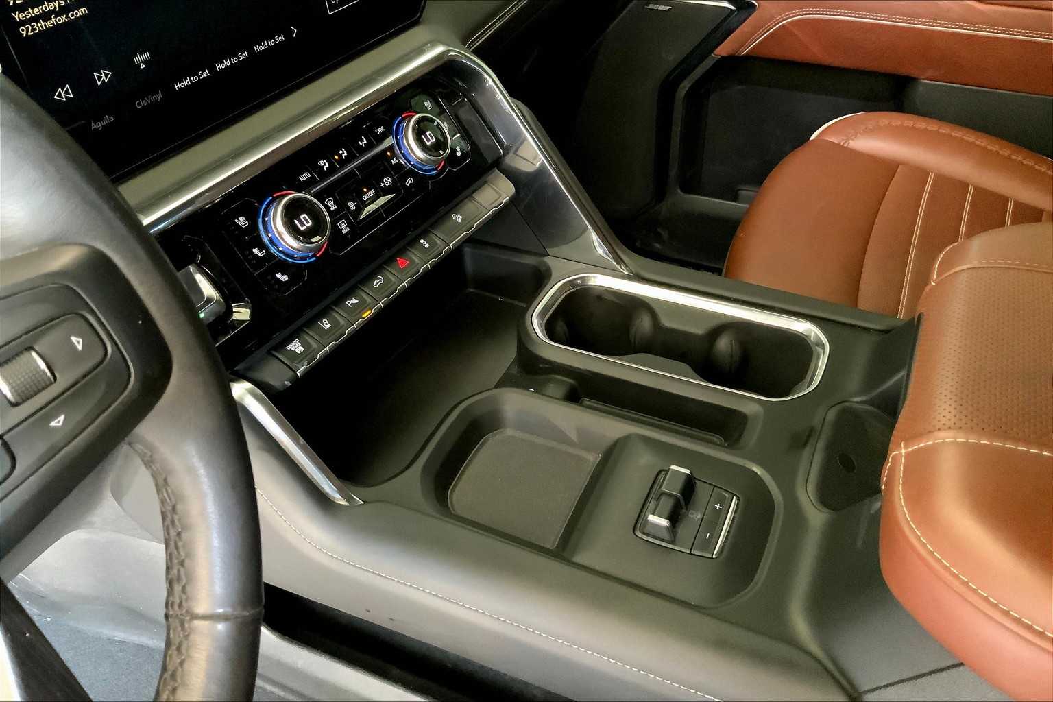 2024 Gmc Sierra 2500 HD Denali Ultimate photo 14