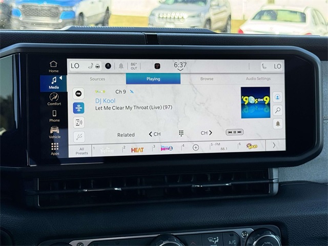 2025 Jeep Wrangler Sport S photo 3