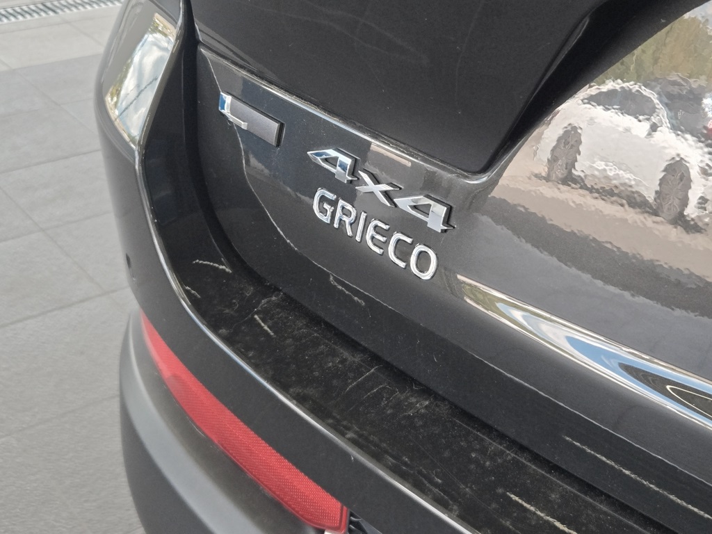 2023 Jeep Grand Cherokee Limited photo 9