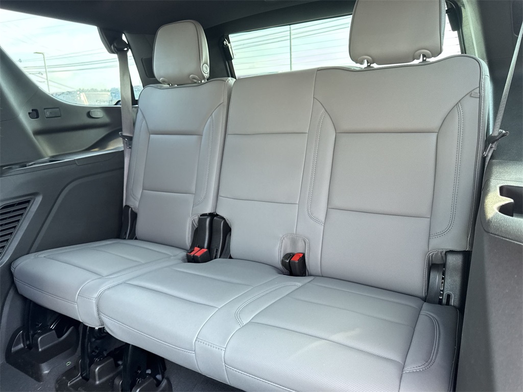 2023 Gmc Yukon SLT photo 29
