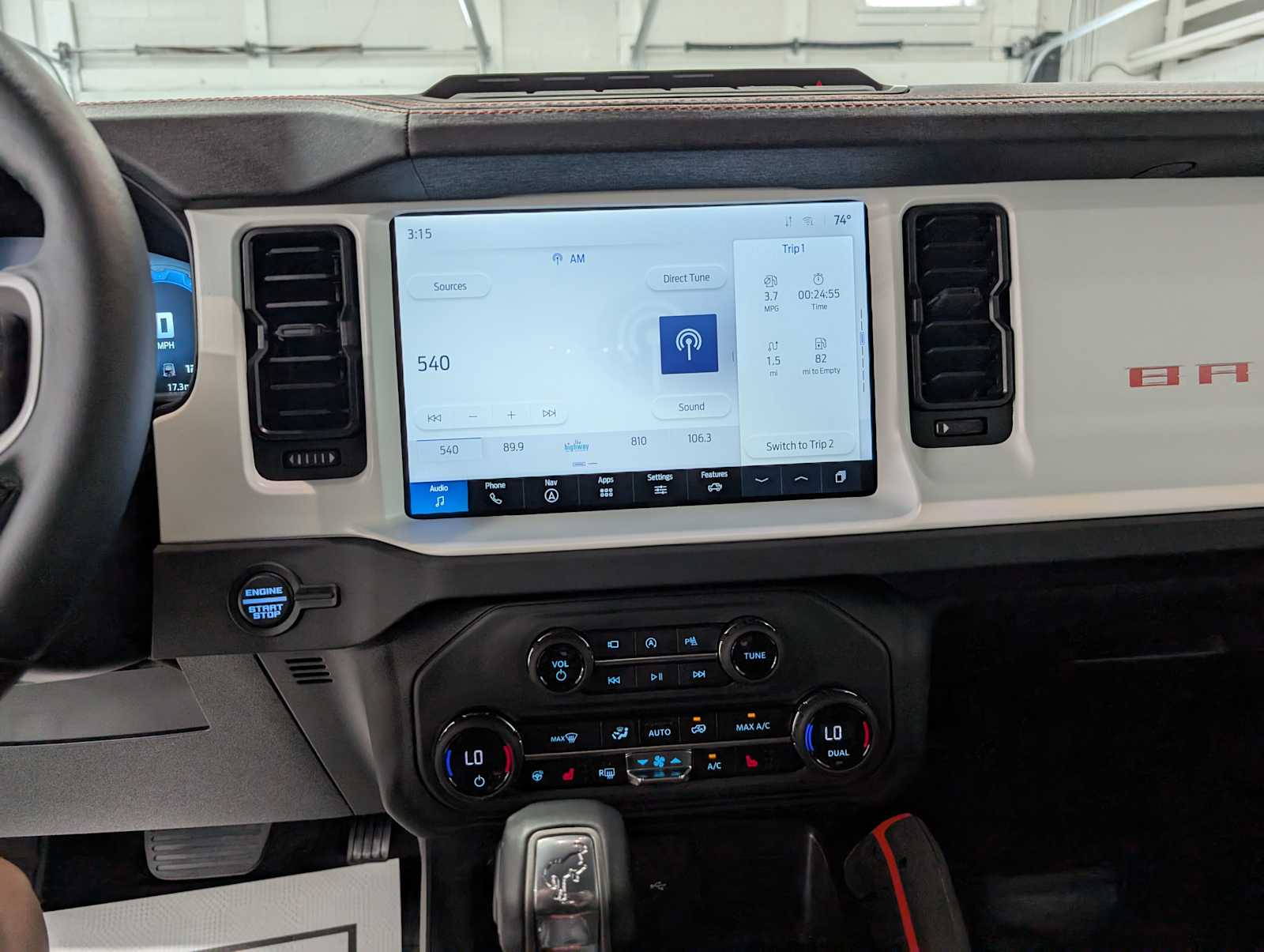 2025 Ford Bronco First Edition photo 30