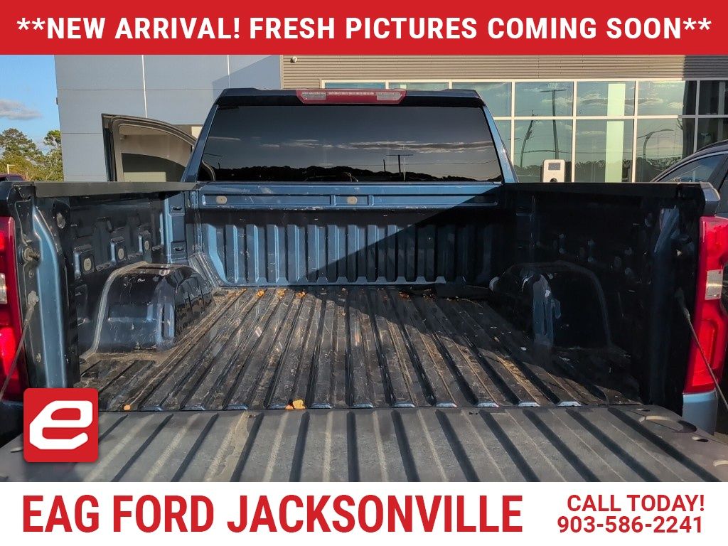 2022 Chevrolet Silverado 1500 Limited Custom's photo