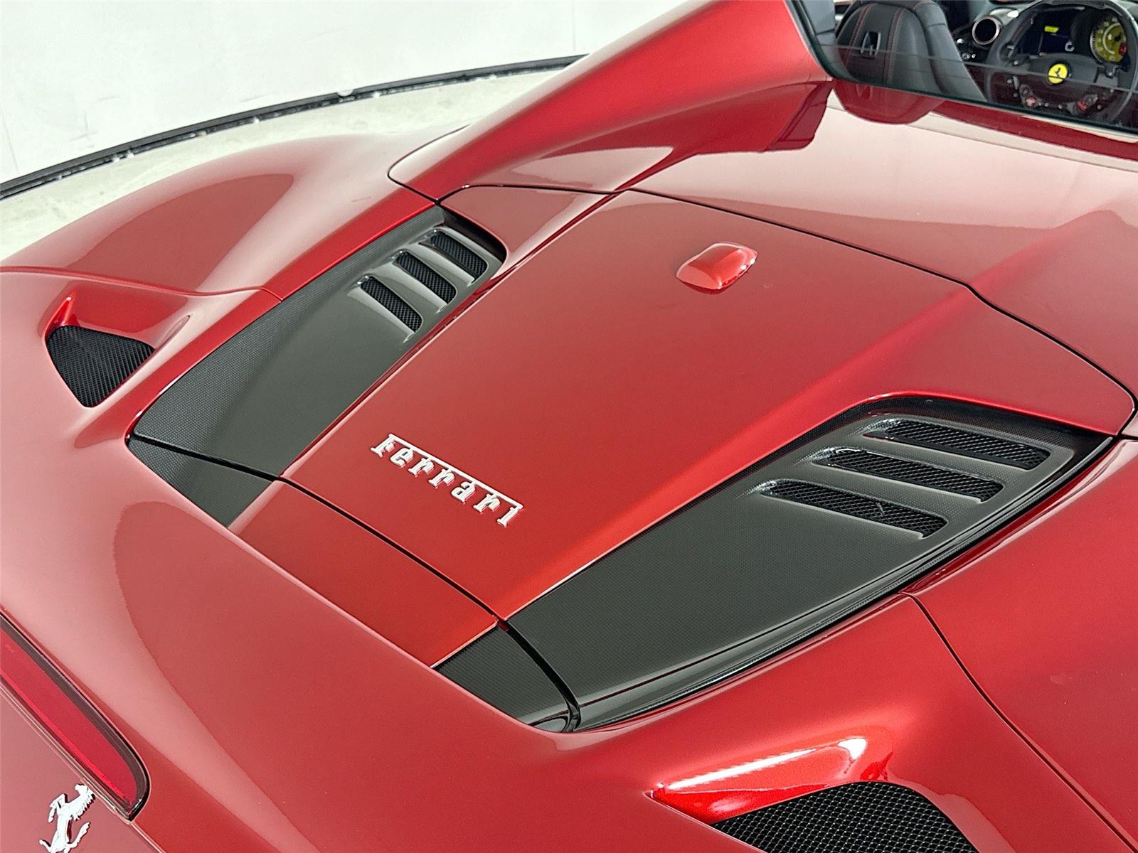 2022 Ferrari F8 Spider Base photo 32