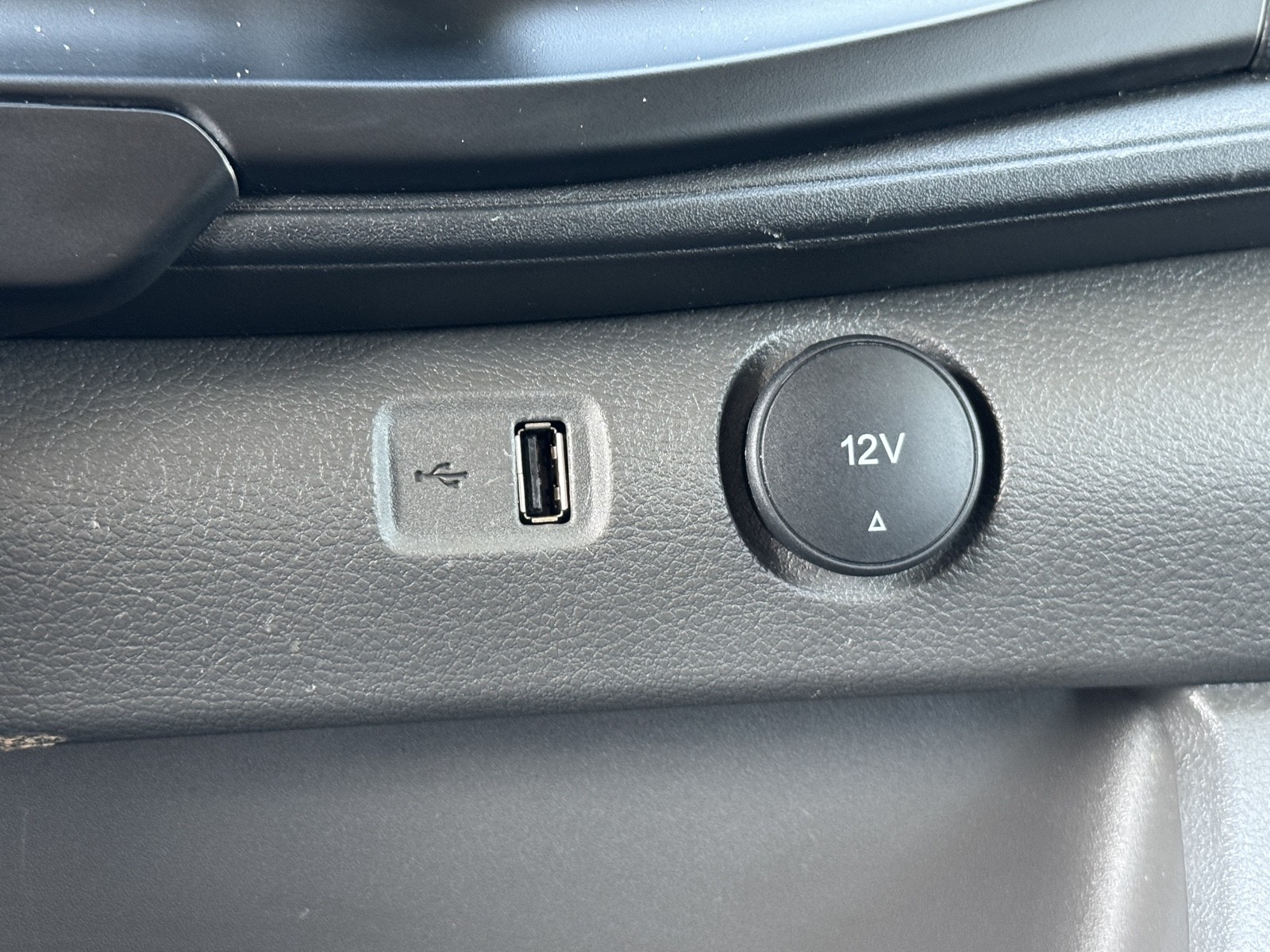 2024 Ford Transit photo 23