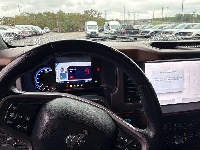 2023 Ford Bronco Outer Banks photo 3