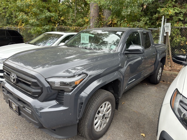 2024 Toyota Tacoma SR5 photo 2