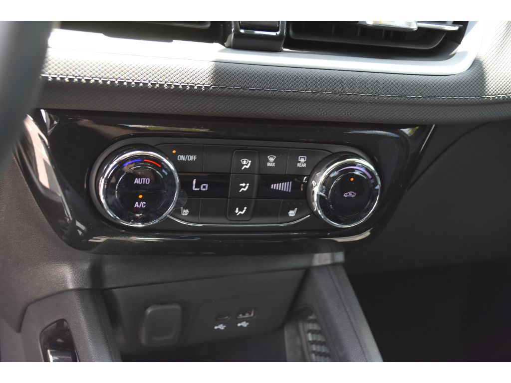 2025 Chevrolet Trailblazer LT photo 26